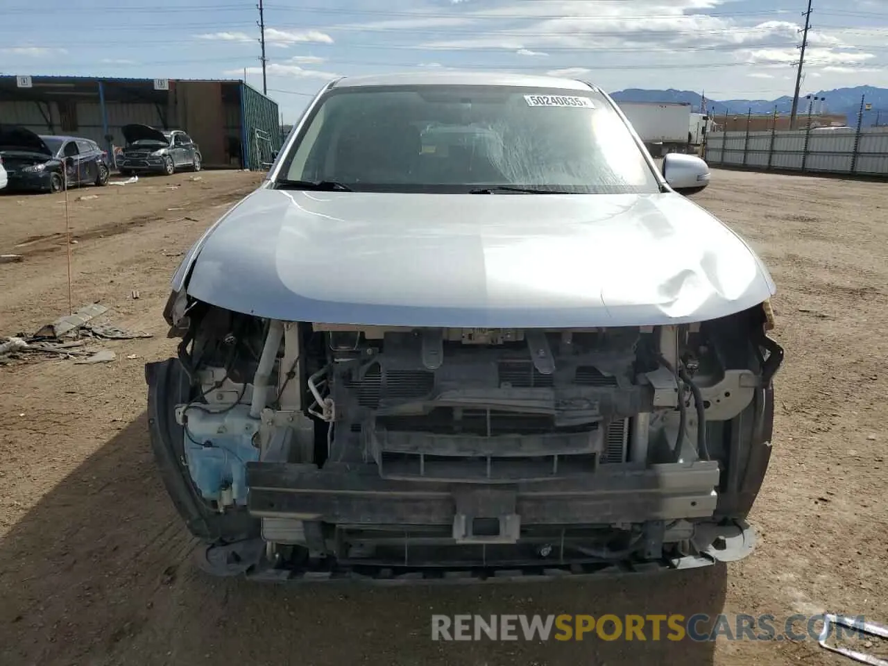 5 fotografías del automóvil dañado JA4AD3A36KZ043852 MITSUBISHI OUTLANDER 2019