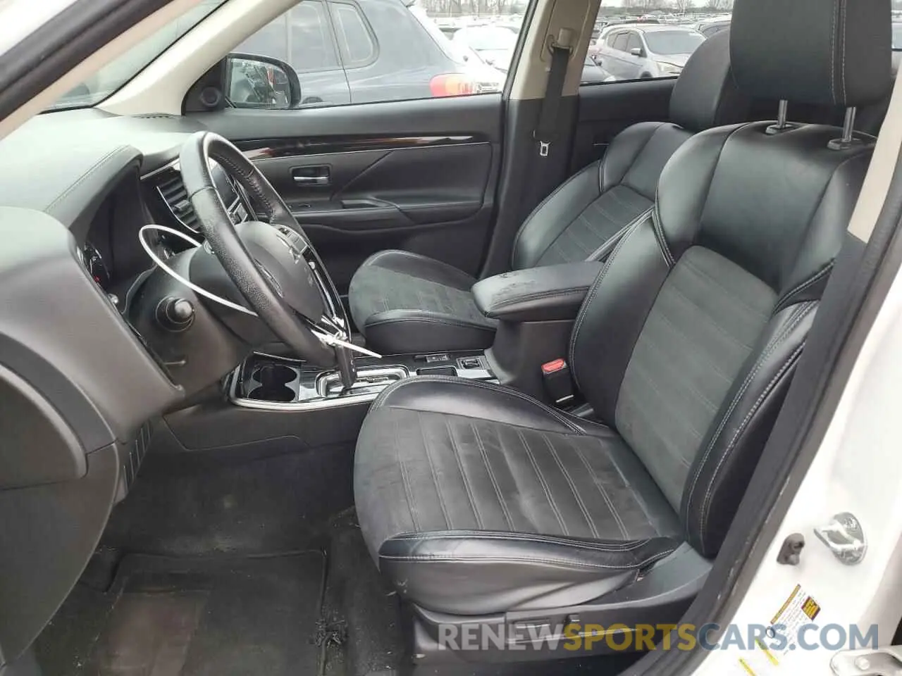 7 fotografías del automóvil dañado JA4AD3A37KZ012299 MITSUBISHI OUTLANDER 2019