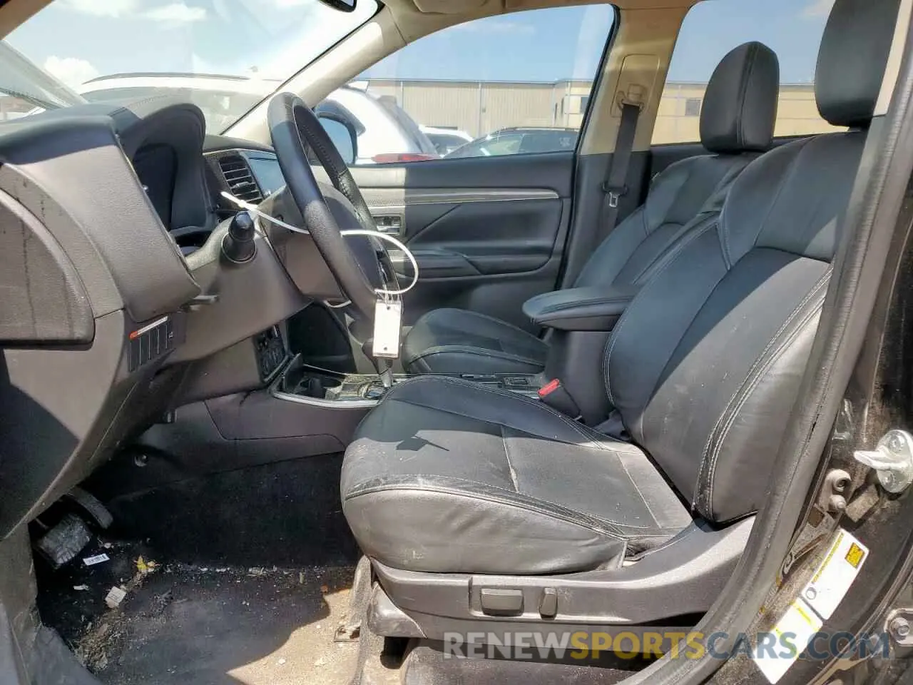 7 fotografías del automóvil dañado JA4AD3A37KZ037736 MITSUBISHI OUTLANDER 2019