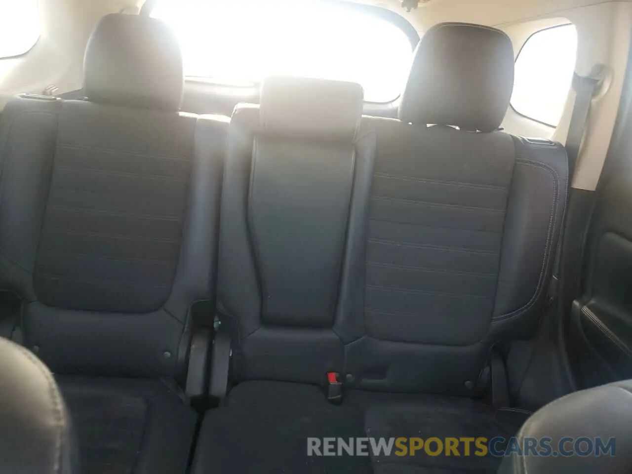 10 fotografías del automóvil dañado JA4AD3A38KZ007760 MITSUBISHI OUTLANDER 2019