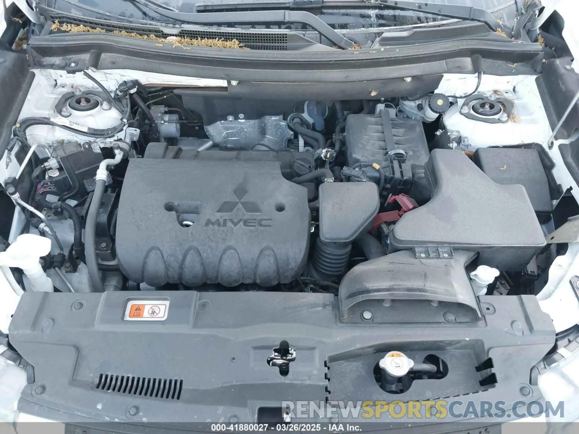 10 fotografías del automóvil dañado JA4AD3A38KZ018323 MITSUBISHI OUTLANDER 2019