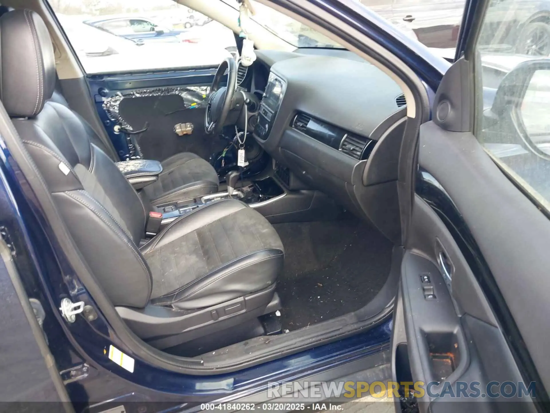 5 fotografías del automóvil dañado JA4AD3A39KZ005189 MITSUBISHI OUTLANDER 2019