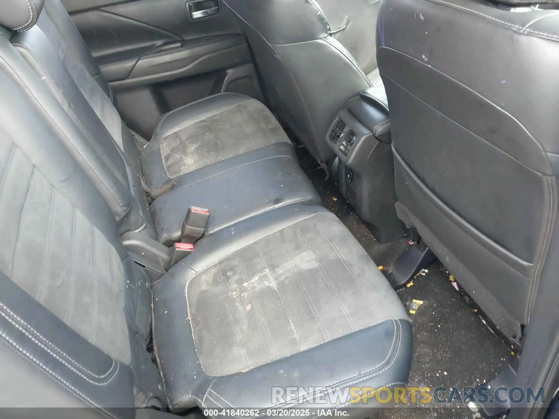 8 fotografías del automóvil dañado JA4AD3A39KZ005189 MITSUBISHI OUTLANDER 2019