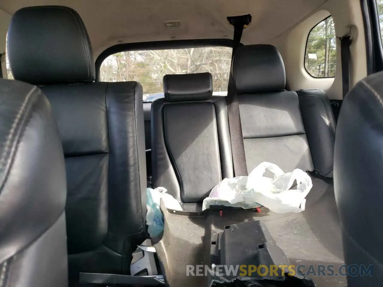 10 fotografías del automóvil dañado JA4AD3A39KZ027323 MITSUBISHI OUTLANDER 2019
