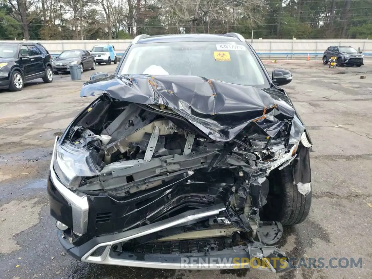 5 fotografías del automóvil dañado JA4AD3A39KZ027323 MITSUBISHI OUTLANDER 2019