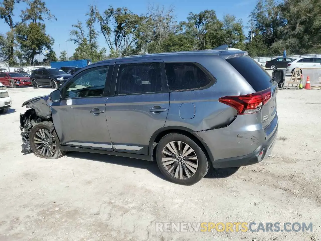 2 fotografías del automóvil dañado JA4AD3A3XKZ045541 MITSUBISHI OUTLANDER 2019