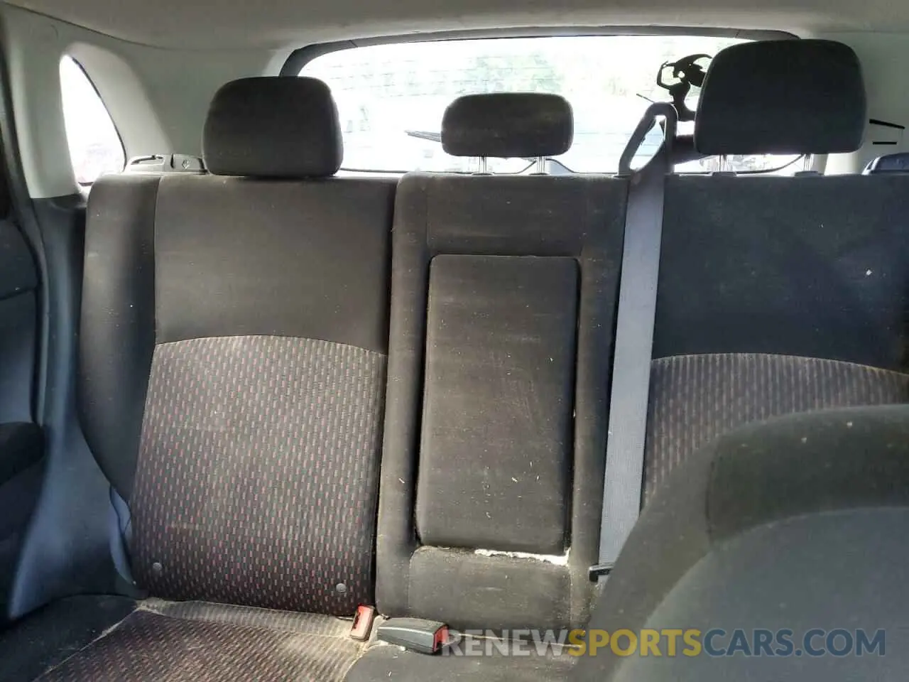 10 fotografías del automóvil dañado JA4AP3AU0KU033850 MITSUBISHI OUTLANDER 2019