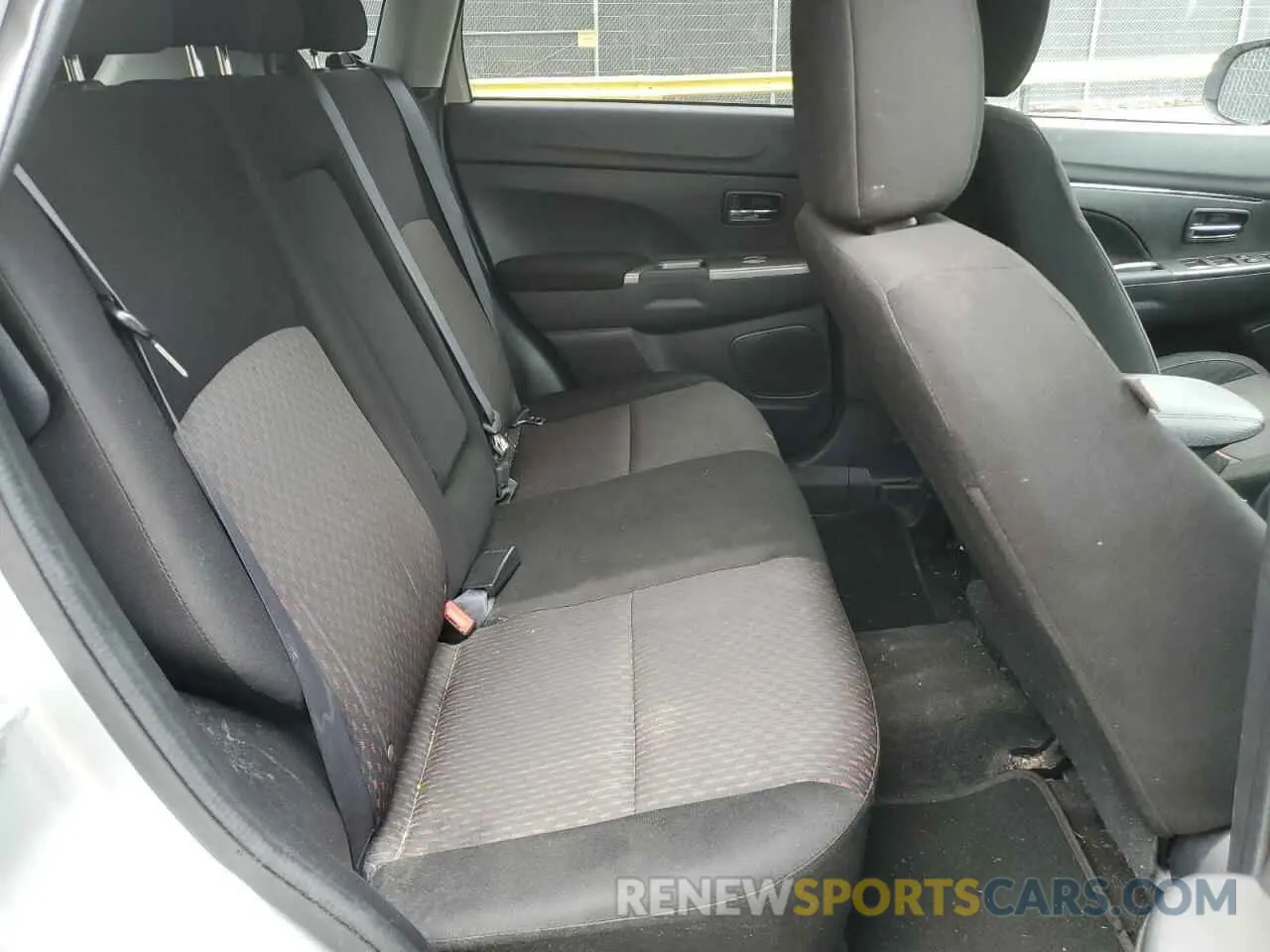 11 fotografías del automóvil dañado JA4AP3AU0KU035775 MITSUBISHI OUTLANDER 2019