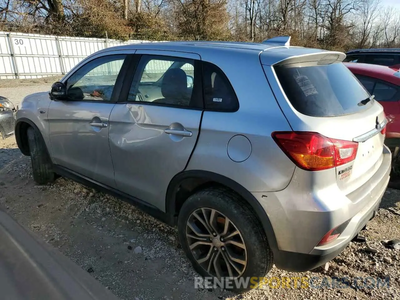 2 fotografías del automóvil dañado JA4AP3AU3KU022065 MITSUBISHI OUTLANDER 2019