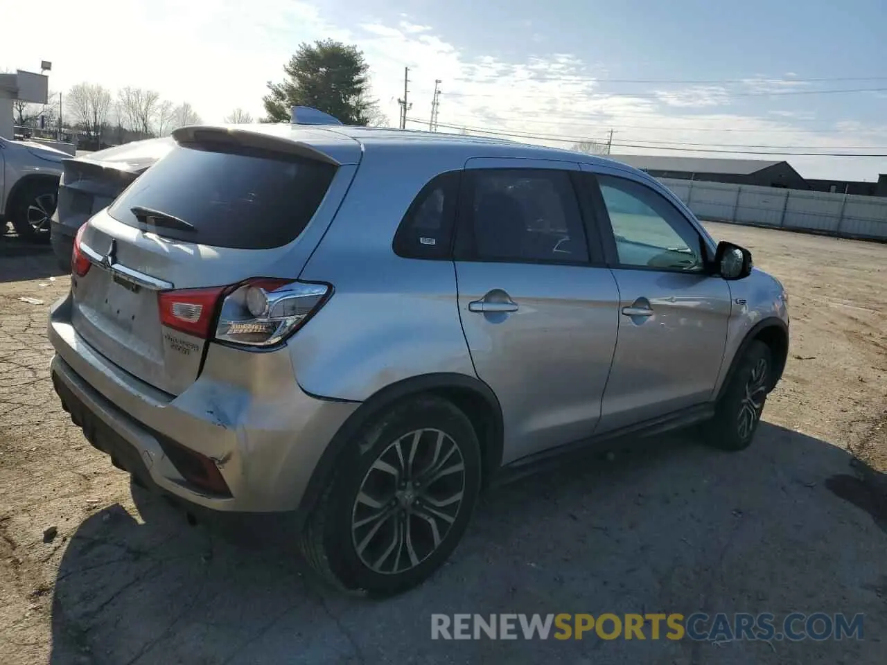 3 fotografías del automóvil dañado JA4AP3AU3KU022065 MITSUBISHI OUTLANDER 2019