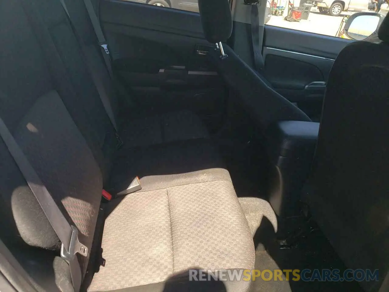 11 fotografías del automóvil dañado JA4AP3AU4KU011687 MITSUBISHI OUTLANDER 2019