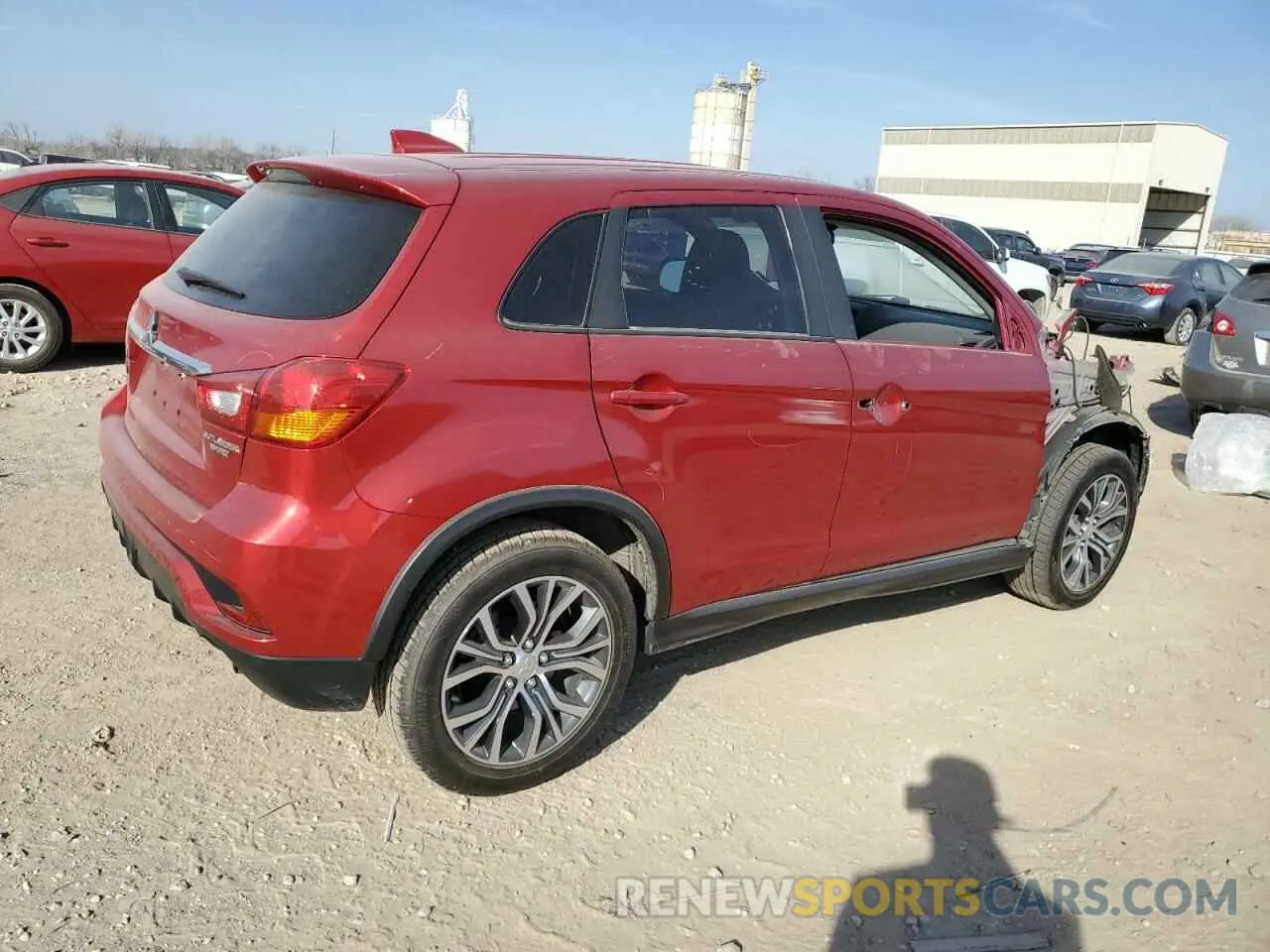 3 fotografías del automóvil dañado JA4AP3AU4KU022933 MITSUBISHI OUTLANDER 2019