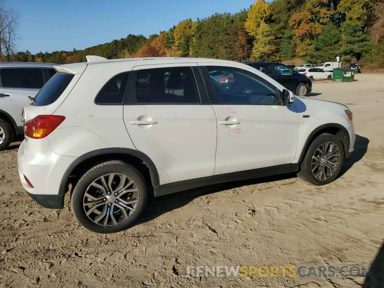 3 fotografías del automóvil dañado JA4AP3AU6KU003980 MITSUBISHI OUTLANDER 2019