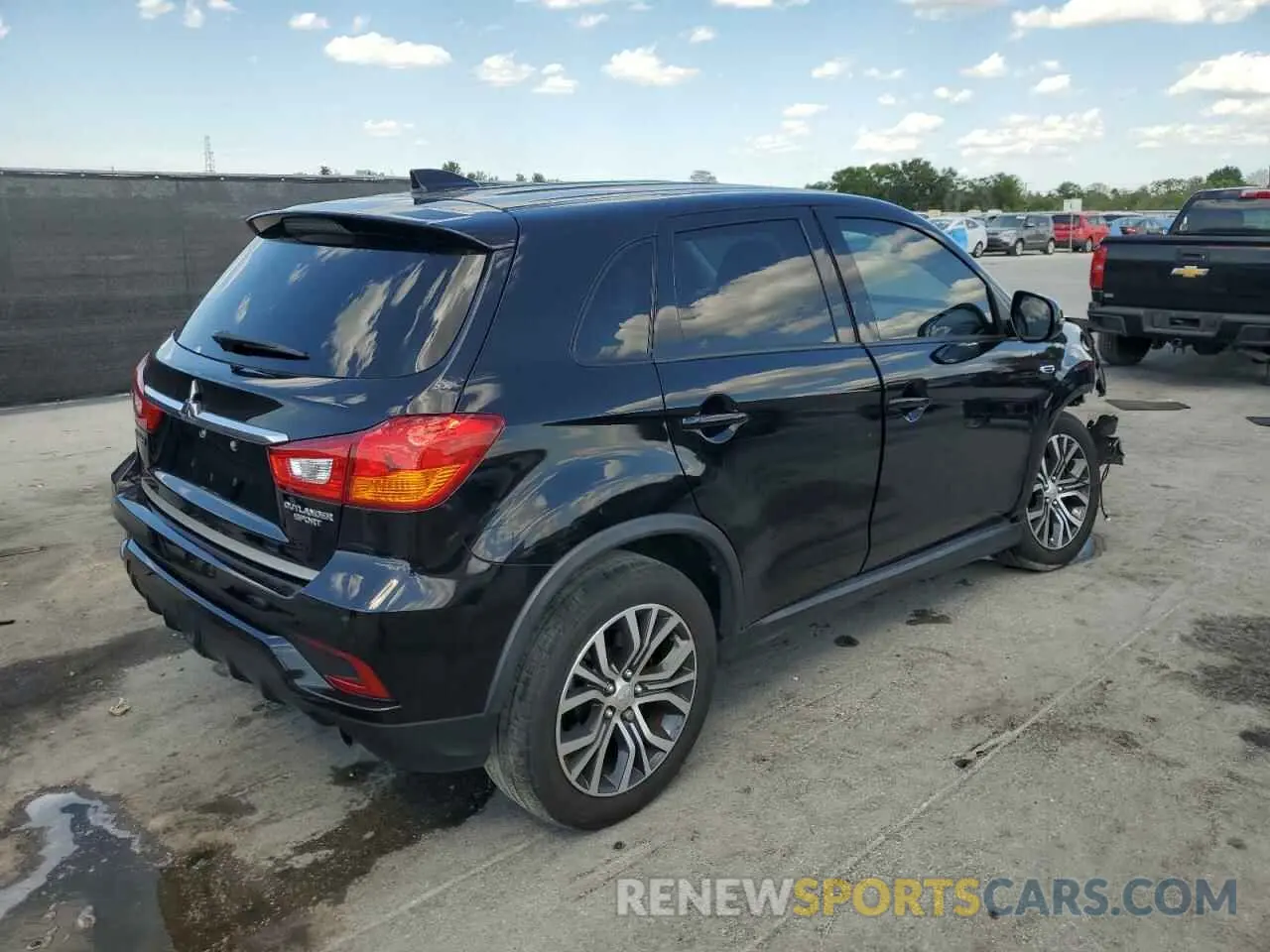 3 fotografías del automóvil dañado JA4AP3AU6KU005969 MITSUBISHI OUTLANDER 2019