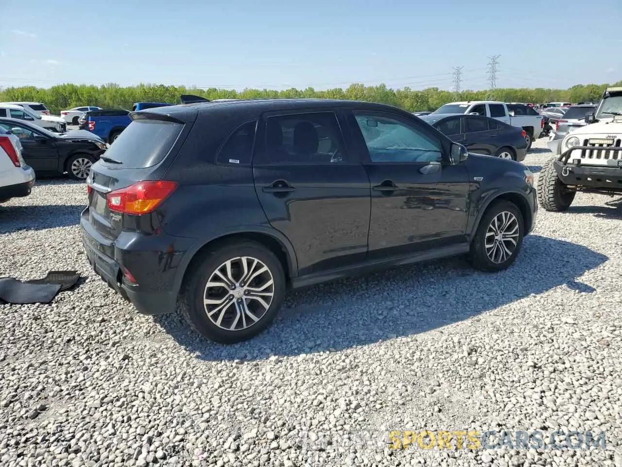 3 fotografías del automóvil dañado JA4AP3AU6KU006815 MITSUBISHI OUTLANDER 2019