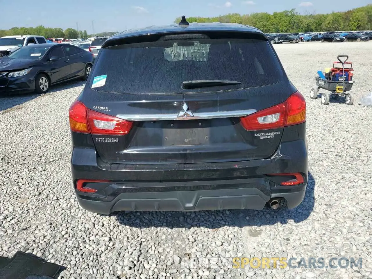 6 fotografías del automóvil dañado JA4AP3AU6KU006815 MITSUBISHI OUTLANDER 2019