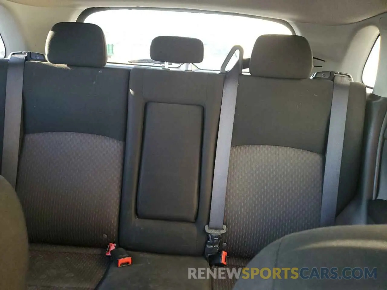 10 fotografías del automóvil dañado JA4AP3AU6KU026787 MITSUBISHI OUTLANDER 2019