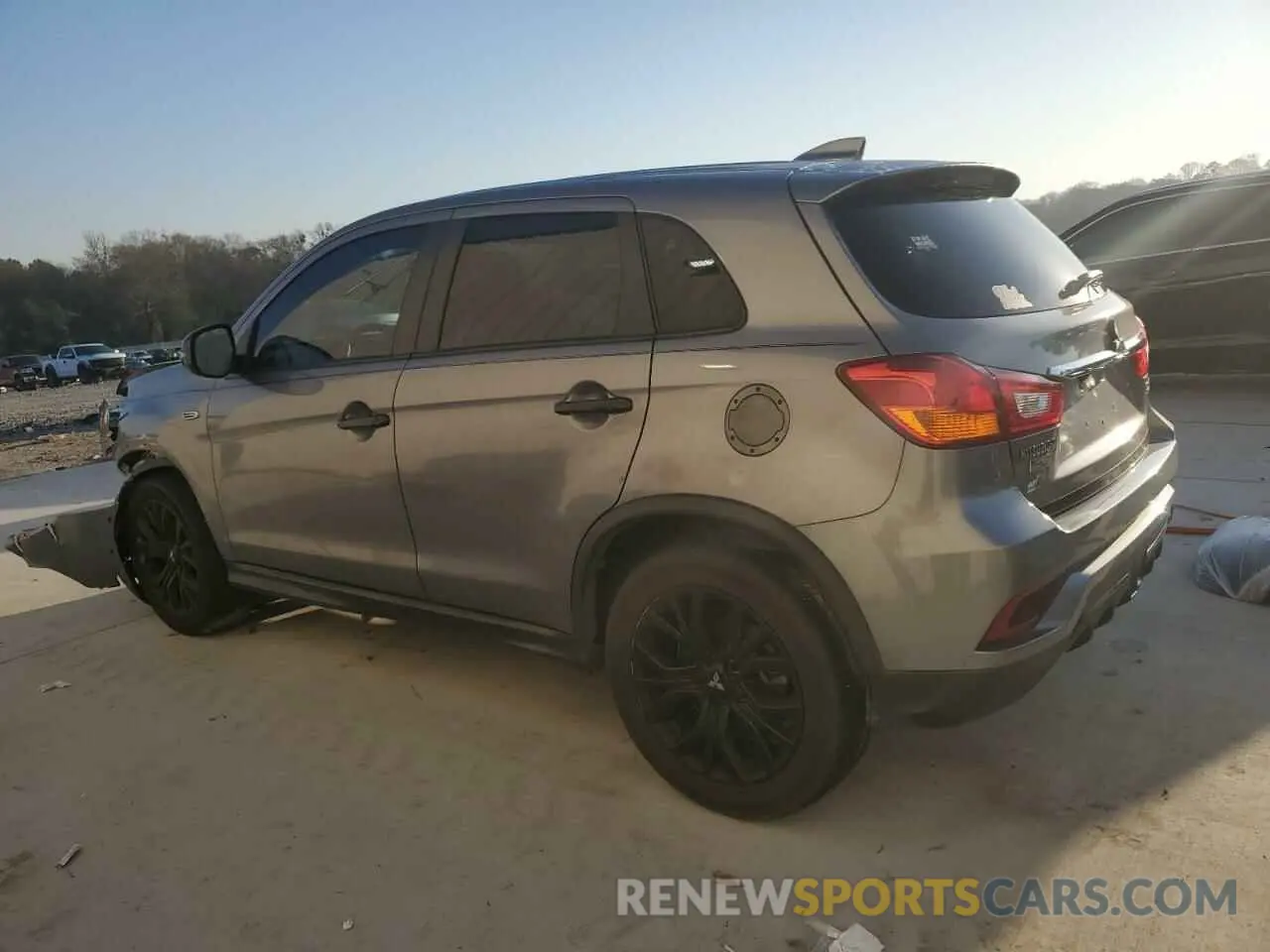2 fotografías del automóvil dañado JA4AP3AU6KU026787 MITSUBISHI OUTLANDER 2019