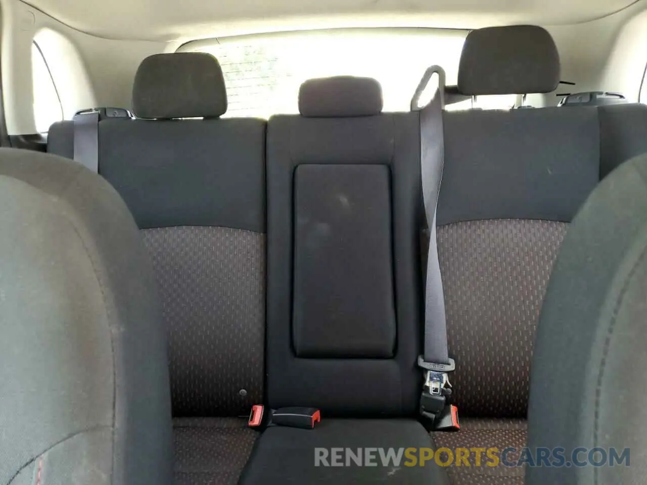 10 fotografías del automóvil dañado JA4AP3AU7KU006760 MITSUBISHI OUTLANDER 2019
