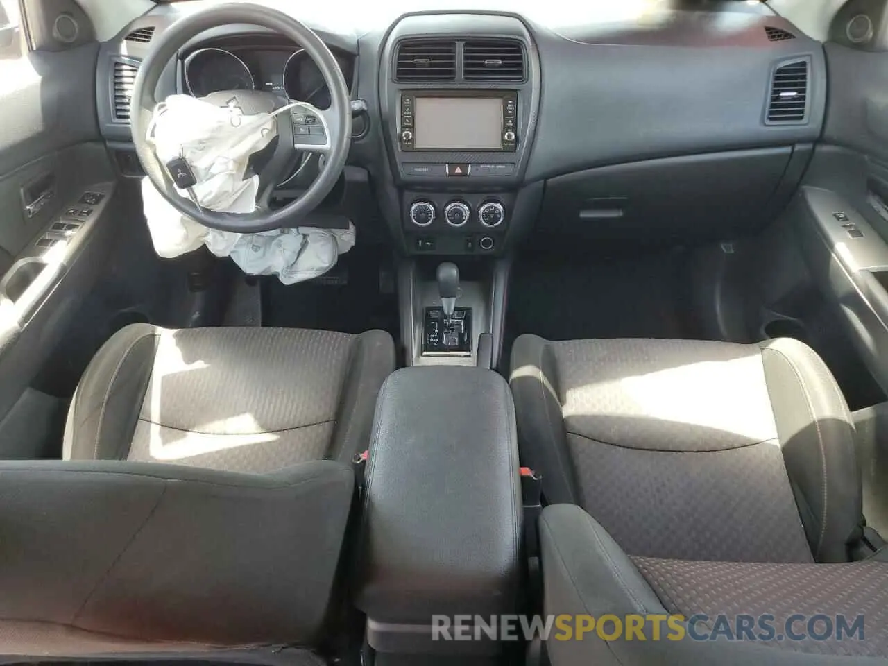 8 fotografías del automóvil dañado JA4AP3AU7KU006760 MITSUBISHI OUTLANDER 2019