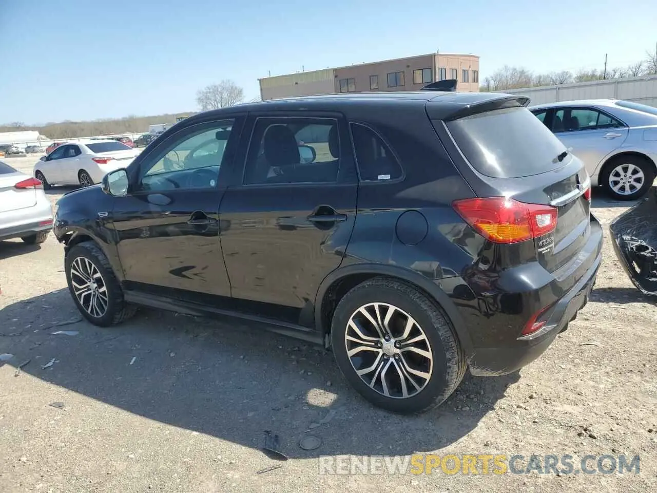 2 fotografías del automóvil dañado JA4AP3AU7KU006810 MITSUBISHI OUTLANDER 2019
