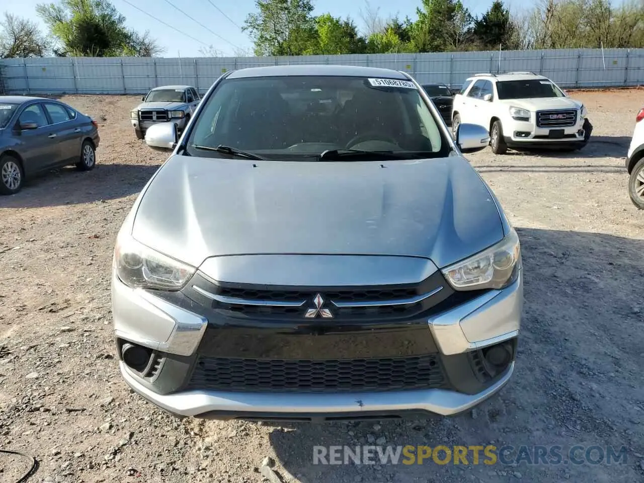 5 fotografías del automóvil dañado JA4AP3AU8KU016830 MITSUBISHI OUTLANDER 2019