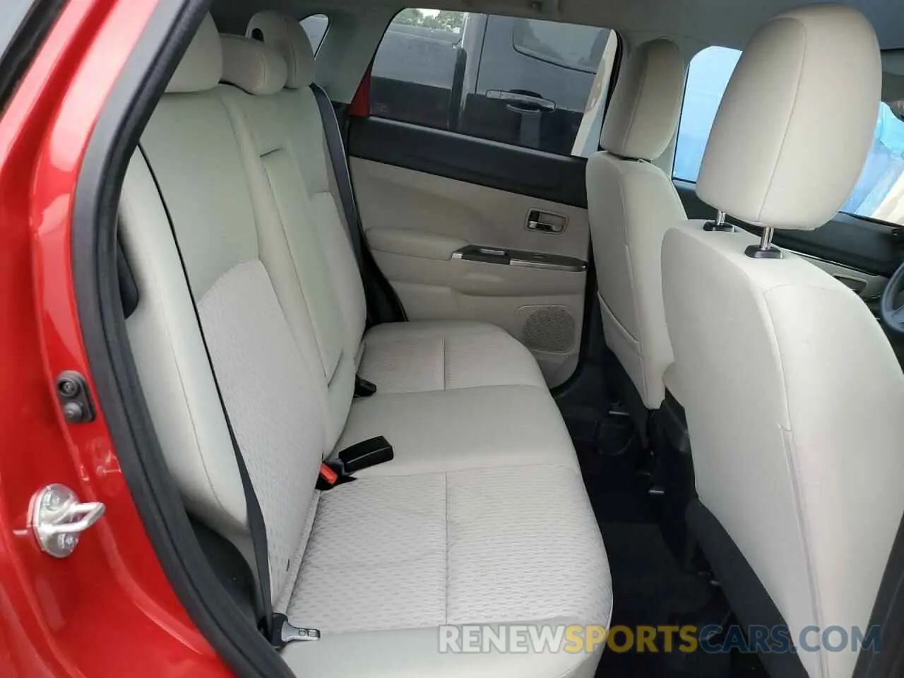 11 fotografías del automóvil dañado JA4AP3AU8KU021476 MITSUBISHI OUTLANDER 2019