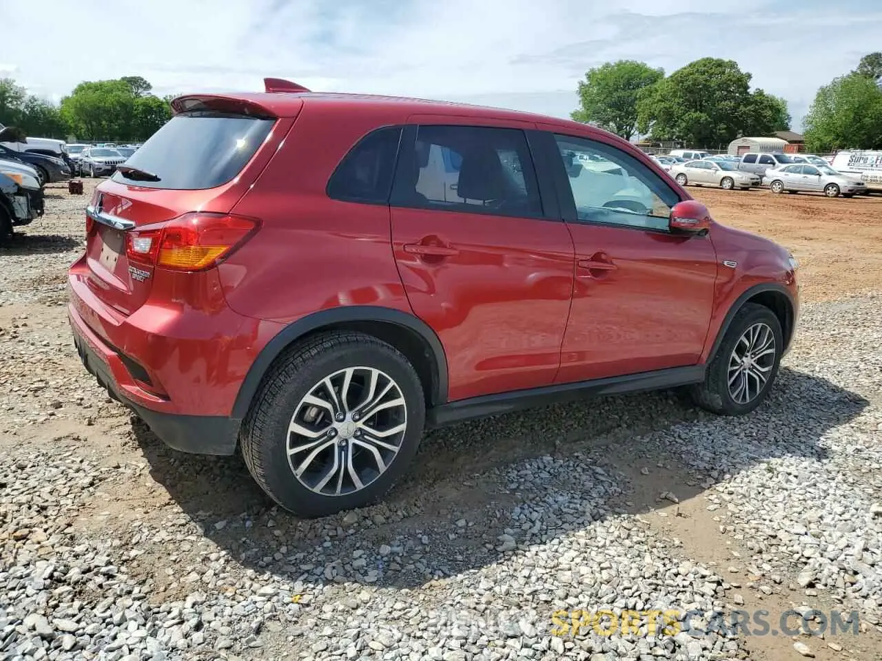 3 fotografías del automóvil dañado JA4AP3AU8KU021476 MITSUBISHI OUTLANDER 2019