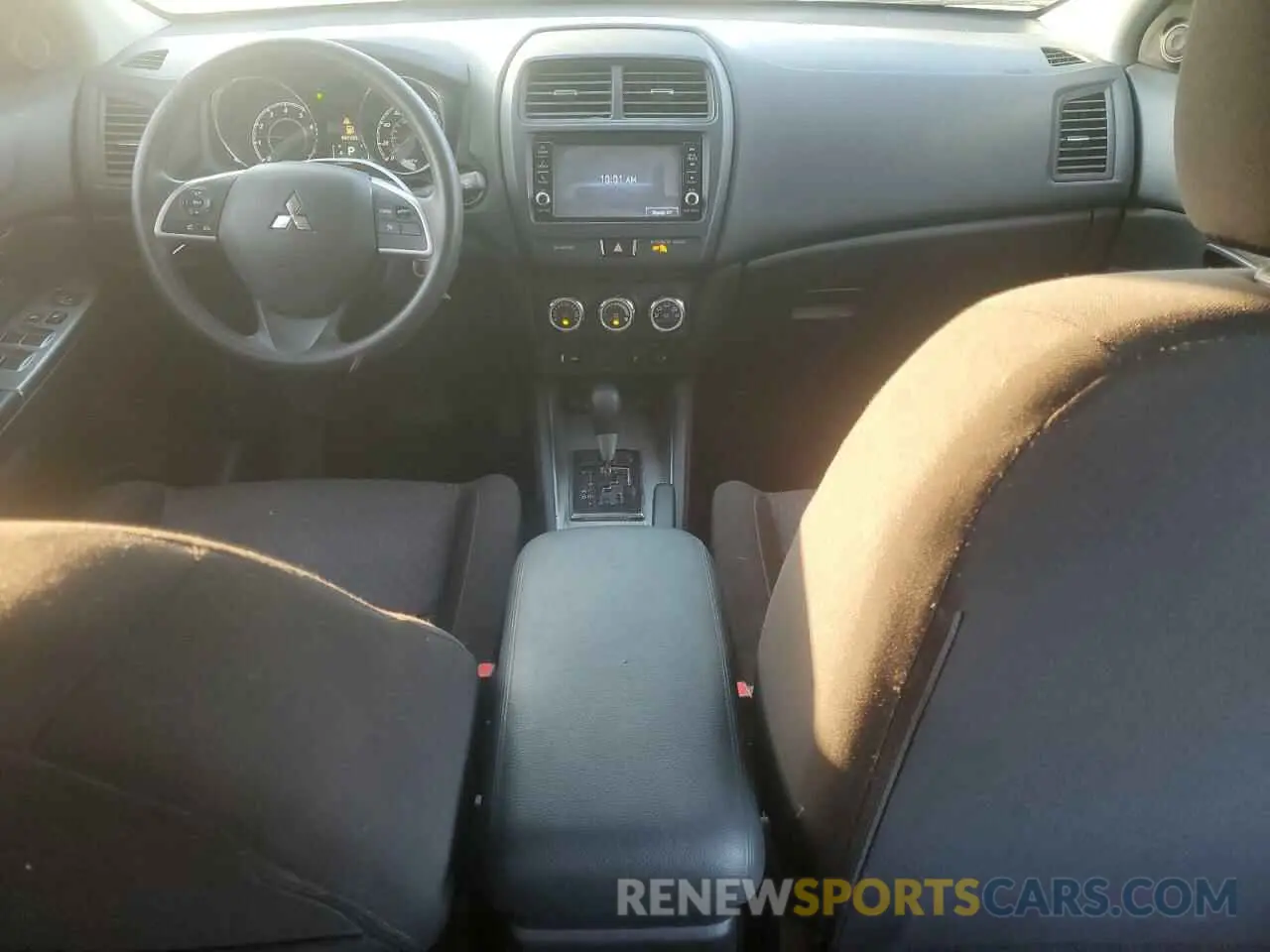 8 fotografías del automóvil dañado JA4AP3AU8KU030243 MITSUBISHI OUTLANDER 2019