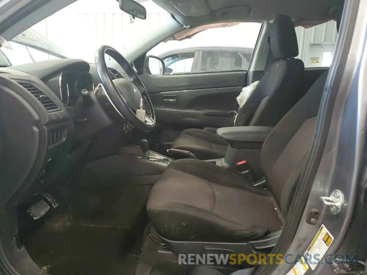 7 fotografías del automóvil dañado JA4AP3AU8KU032915 MITSUBISHI OUTLANDER 2019