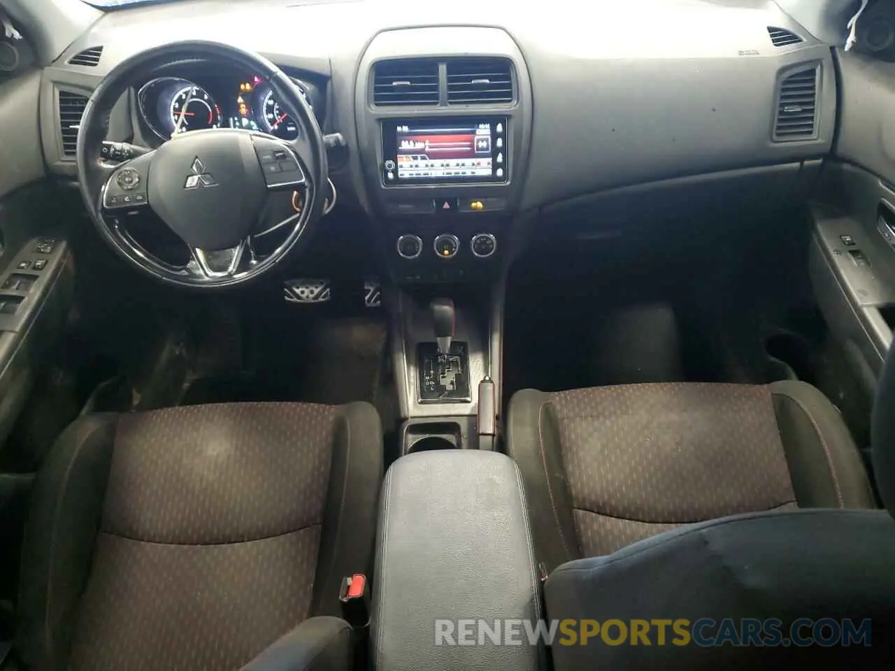 8 fotografías del automóvil dañado JA4AP3AU8KU032915 MITSUBISHI OUTLANDER 2019