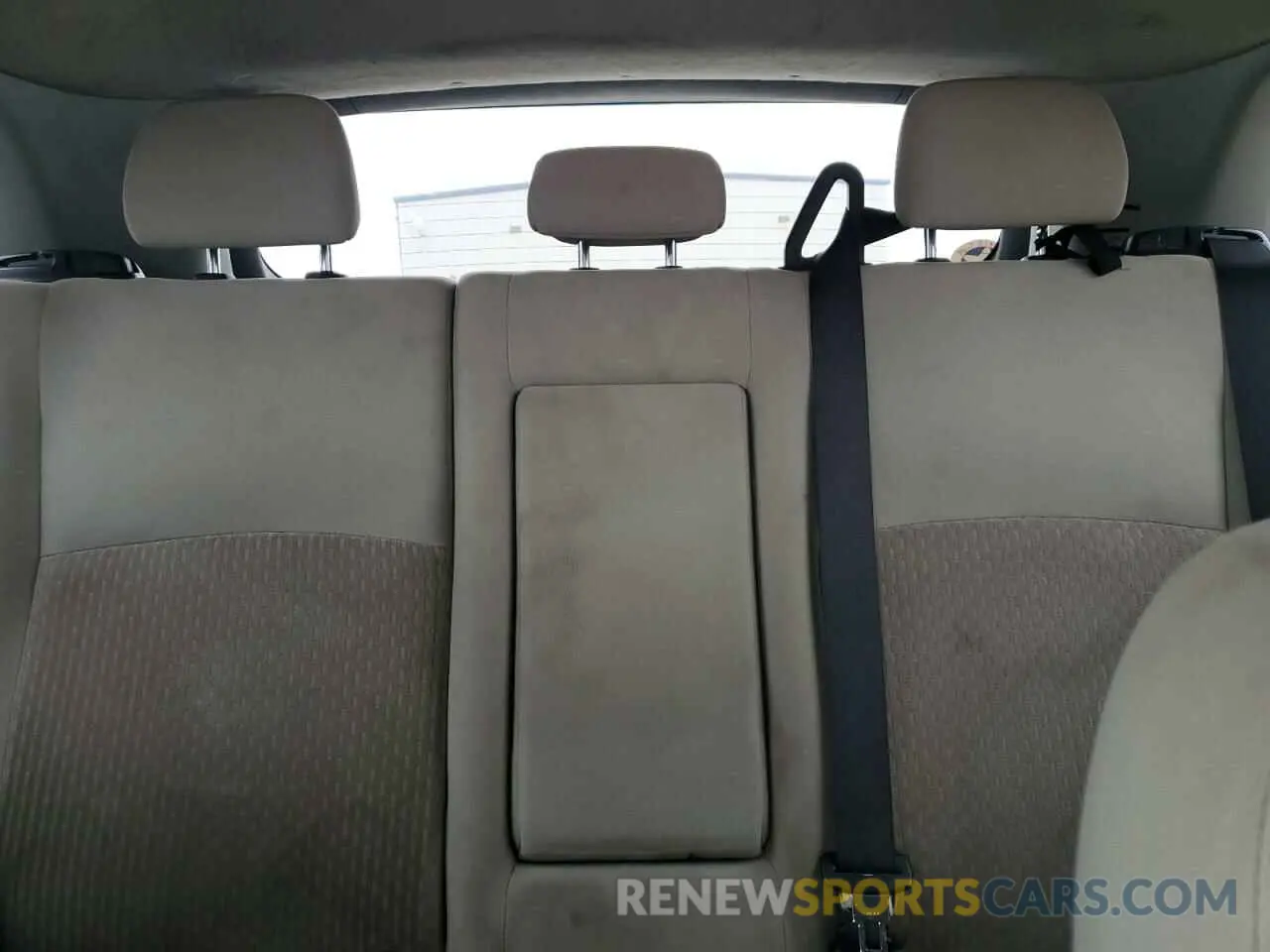 10 fotografías del automóvil dañado JA4AP3AU8KU035782 MITSUBISHI OUTLANDER 2019