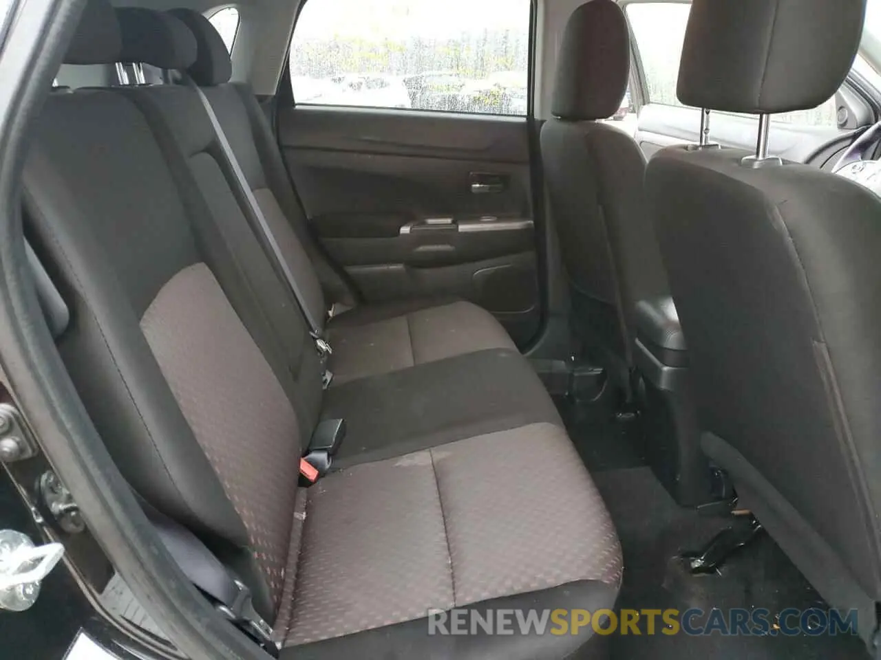 12 fotografías del automóvil dañado JA4AP4AU2KU013122 MITSUBISHI OUTLANDER 2019