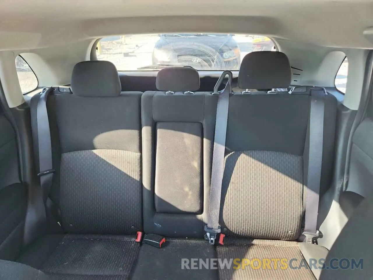 10 fotografías del automóvil dañado JA4AP4AU4KU013994 MITSUBISHI OUTLANDER 2019