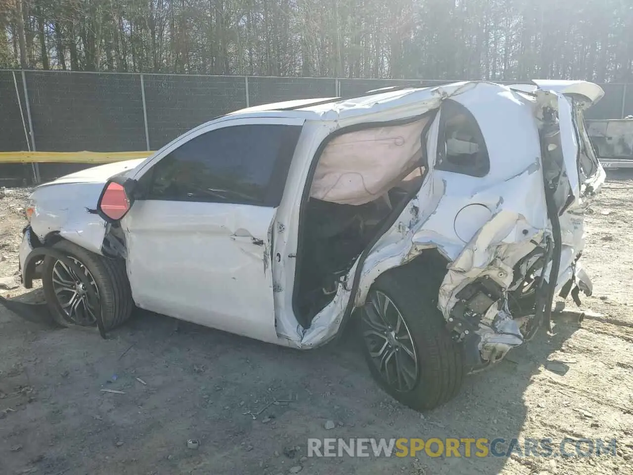 2 fotografías del automóvil dañado JA4AP4AU5KU017844 MITSUBISHI OUTLANDER 2019