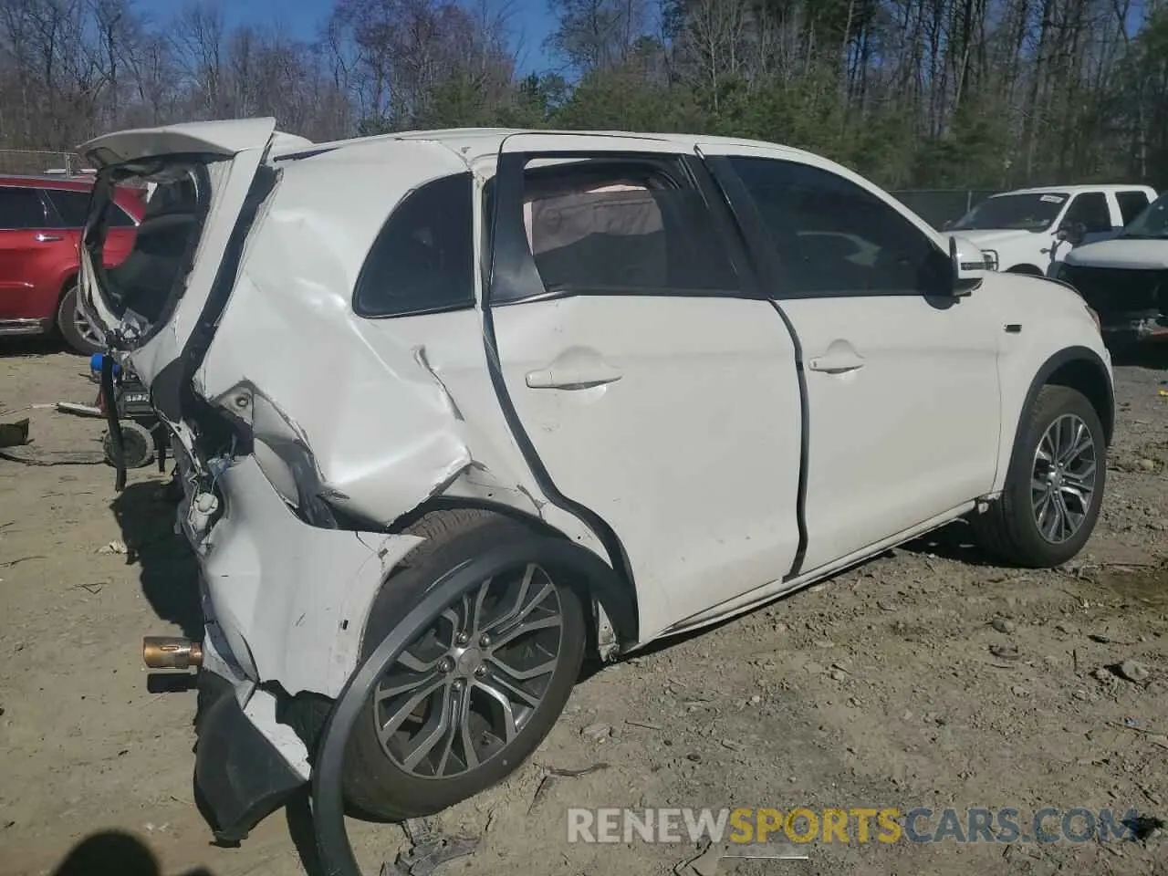 3 fotografías del automóvil dañado JA4AP4AU5KU017844 MITSUBISHI OUTLANDER 2019