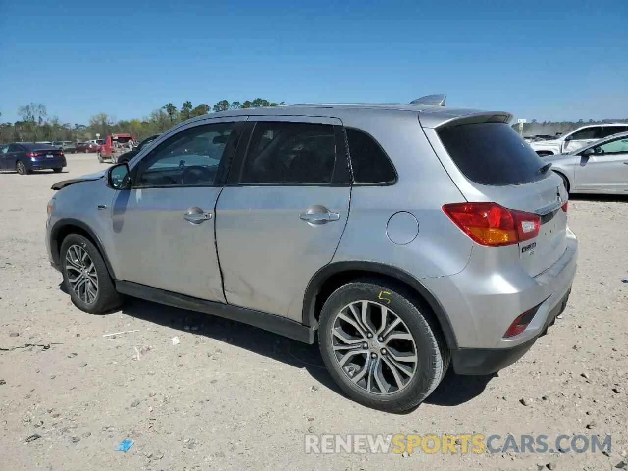 2 fotografías del automóvil dañado JA4AP4AU6KU022258 MITSUBISHI OUTLANDER 2019