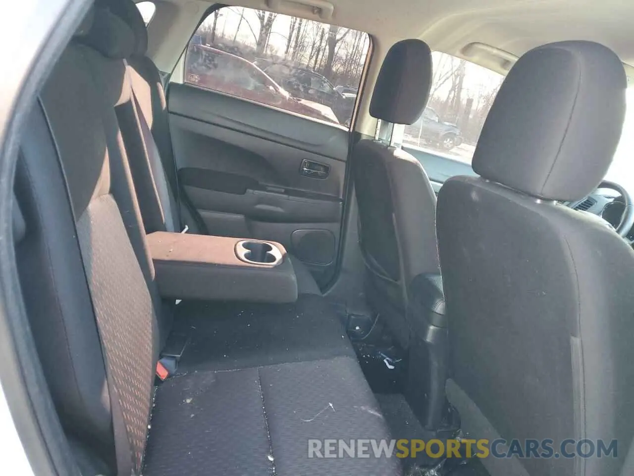10 fotografías del automóvil dañado JA4AR3AU0KU031168 MITSUBISHI OUTLANDER 2019