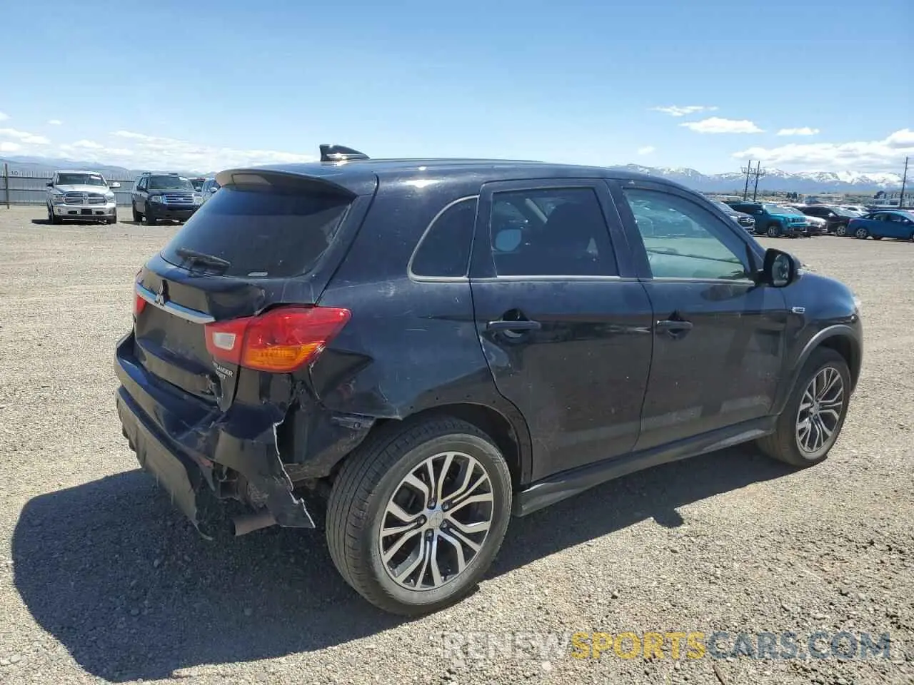 3 fotografías del automóvil dañado JA4AR3AU1KU007011 MITSUBISHI OUTLANDER 2019