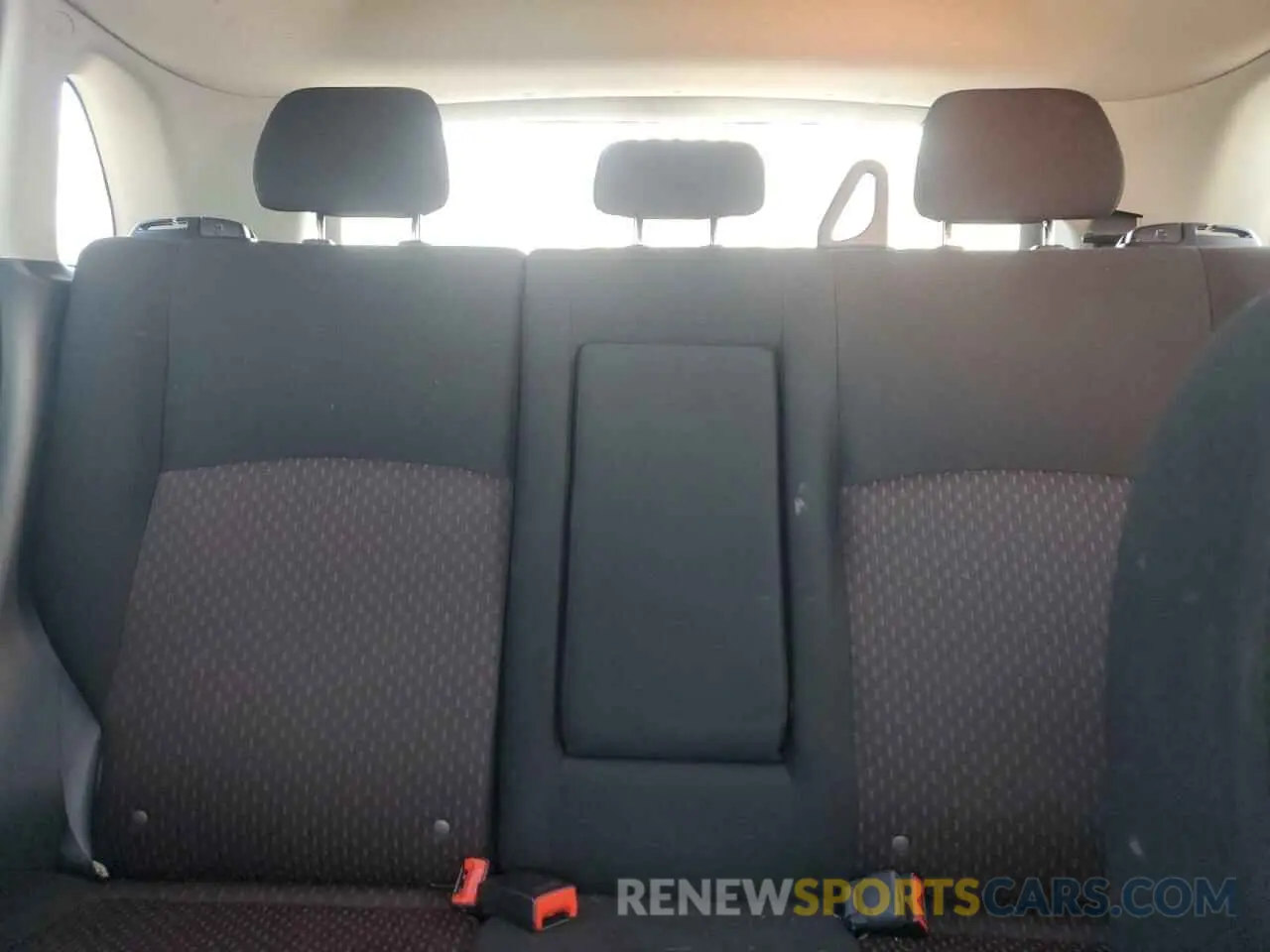 10 fotografías del automóvil dañado JA4AR3AU3KU004174 MITSUBISHI OUTLANDER 2019