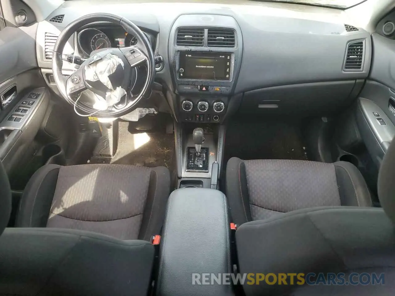 8 fotografías del automóvil dañado JA4AR3AU3KU004174 MITSUBISHI OUTLANDER 2019