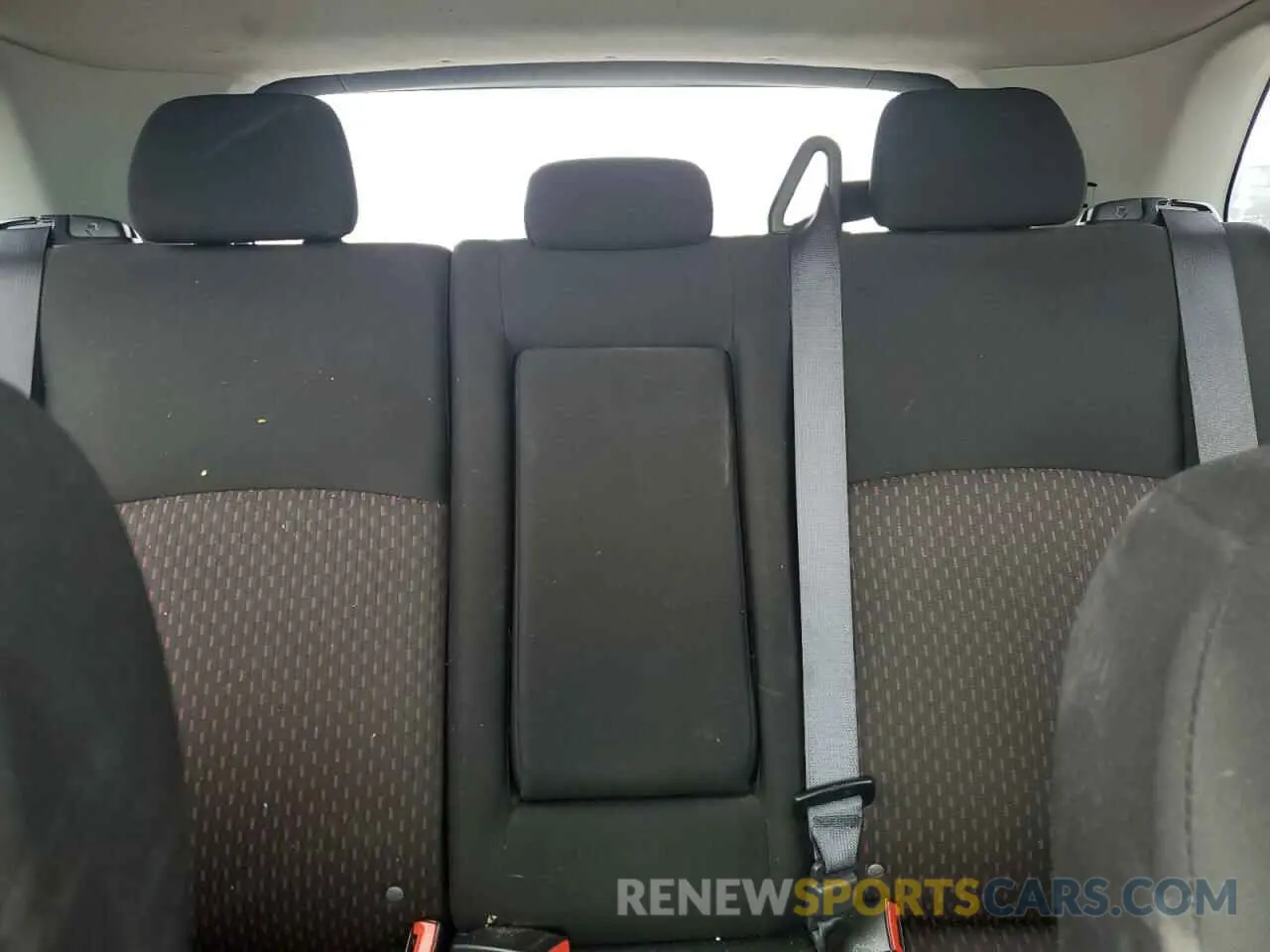 10 fotografías del automóvil dañado JA4AR3AU3KU013117 MITSUBISHI OUTLANDER 2019