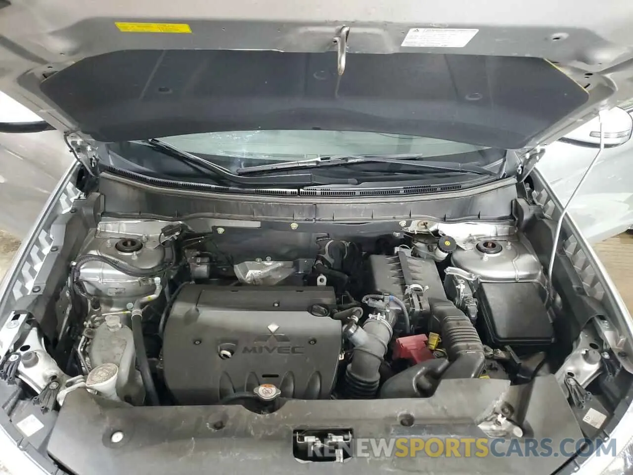 11 fotografías del automóvil dañado JA4AR3AU3KU020102 MITSUBISHI OUTLANDER 2019