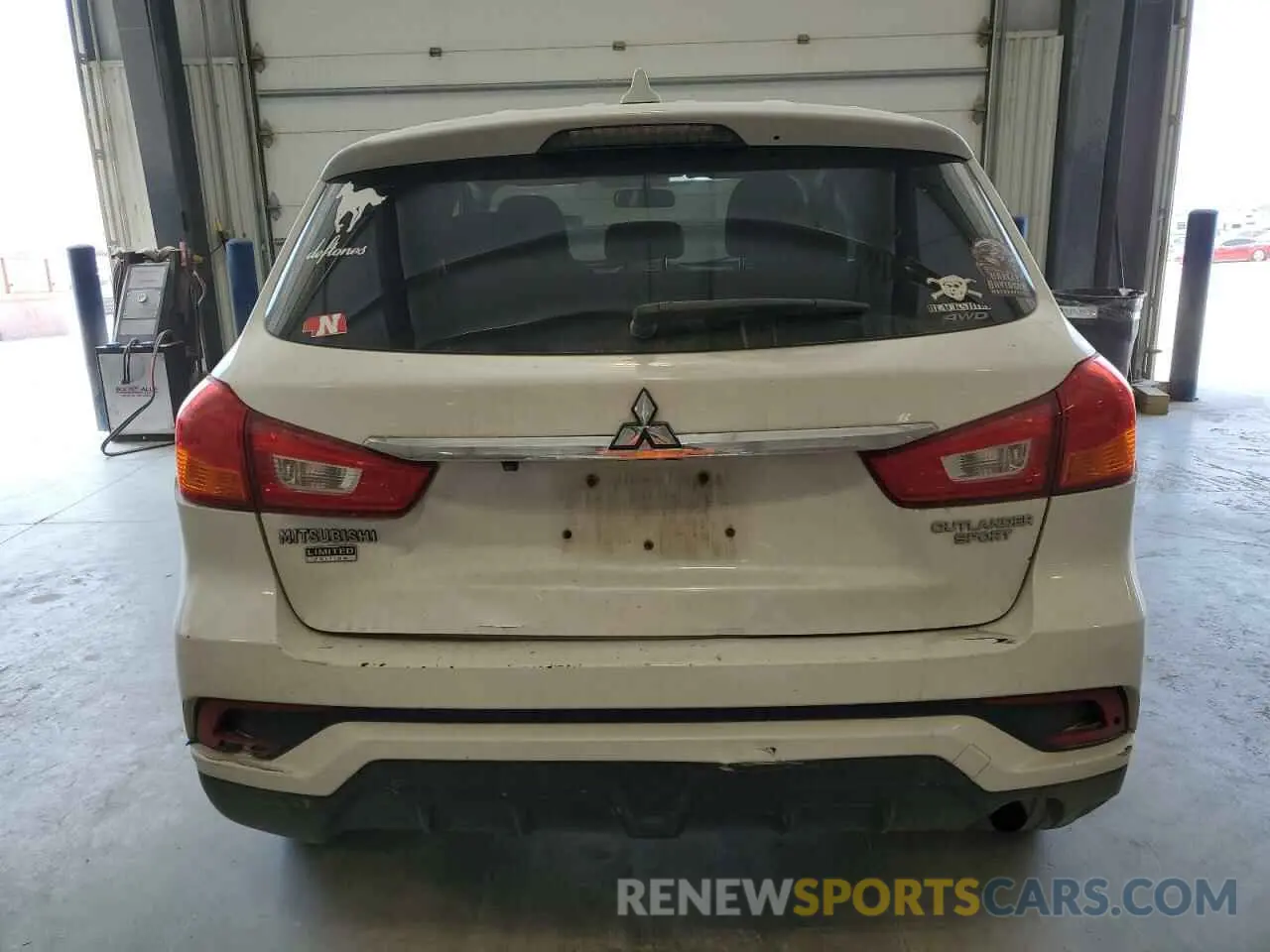 6 fotografías del automóvil dañado JA4AR3AU3KU033139 MITSUBISHI OUTLANDER 2019
