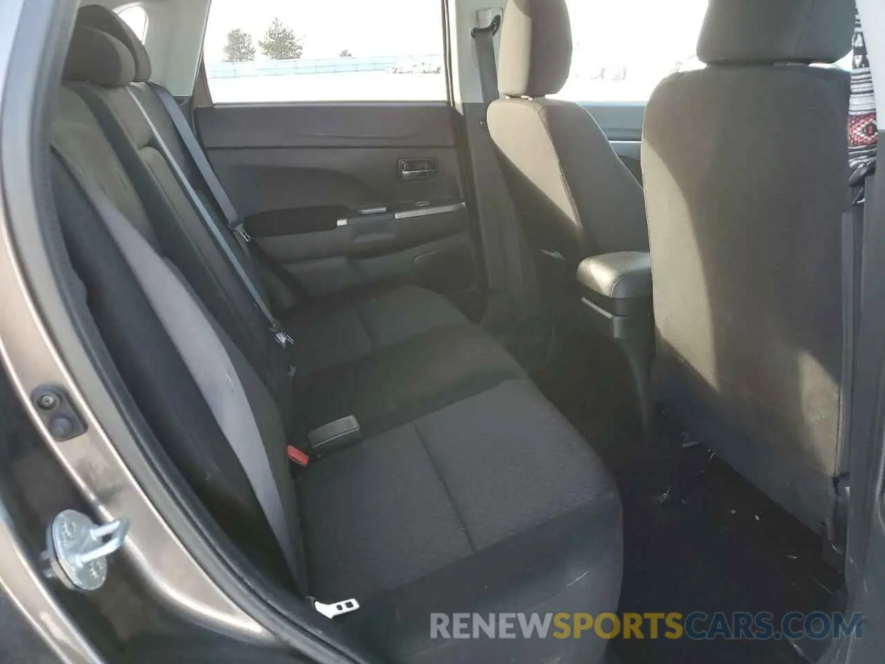 11 fotografías del automóvil dañado JA4AR3AU5KU005844 MITSUBISHI OUTLANDER 2019