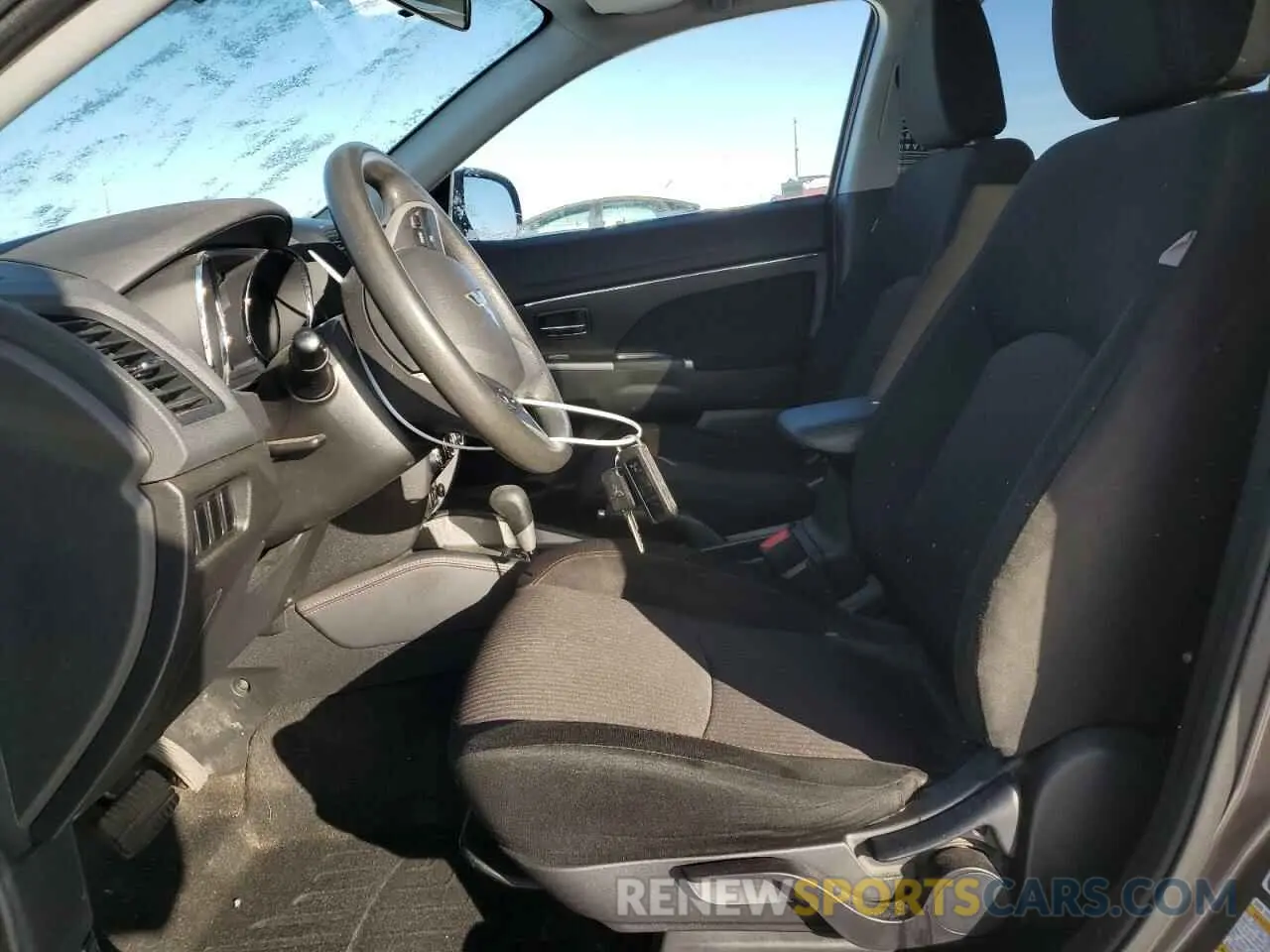 7 fotografías del automóvil dañado JA4AR3AU5KU005844 MITSUBISHI OUTLANDER 2019