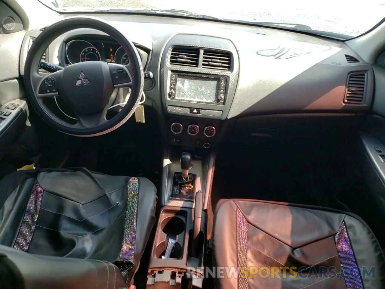 8 fotografías del automóvil dañado JA4AR3AU5KU031425 MITSUBISHI OUTLANDER 2019