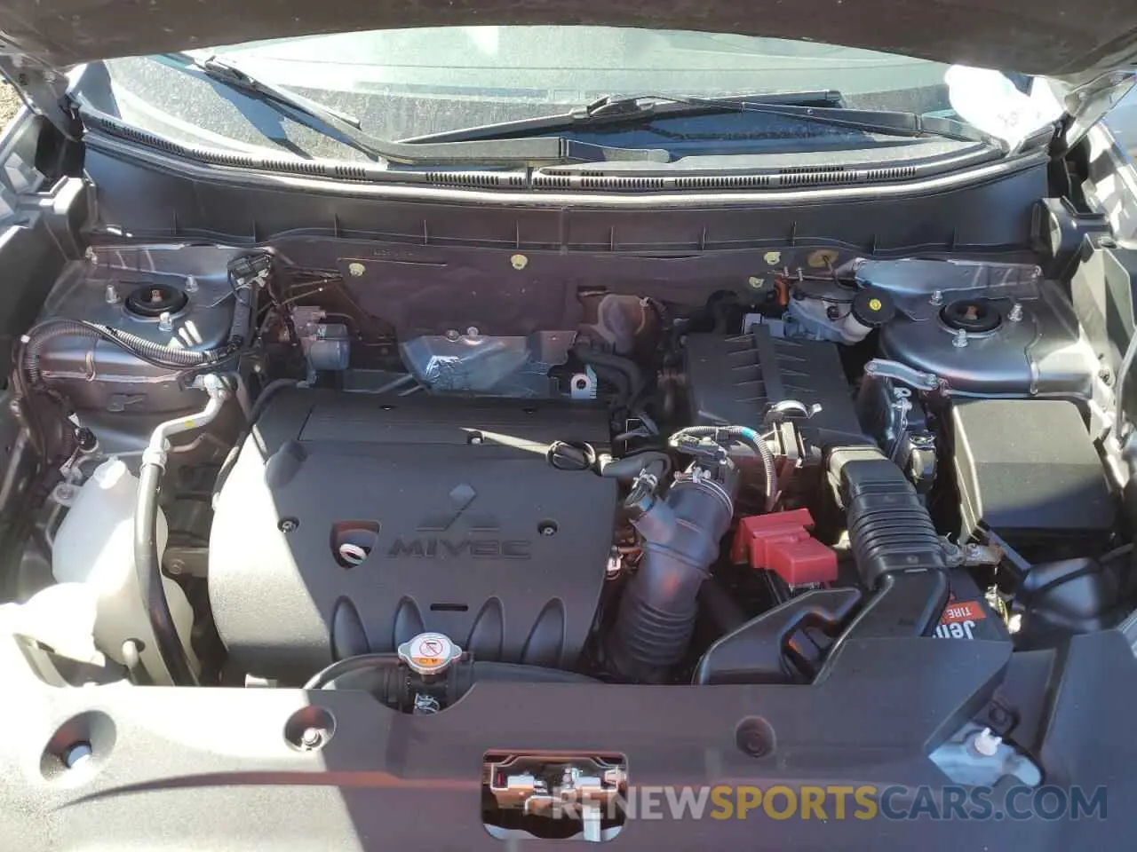 12 fotografías del automóvil dañado JA4AR3AU9KU004101 MITSUBISHI OUTLANDER 2019
