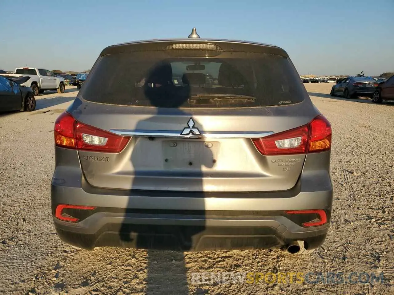 6 fotografías del automóvil dañado JA4AR3AUXKU015625 MITSUBISHI OUTLANDER 2019