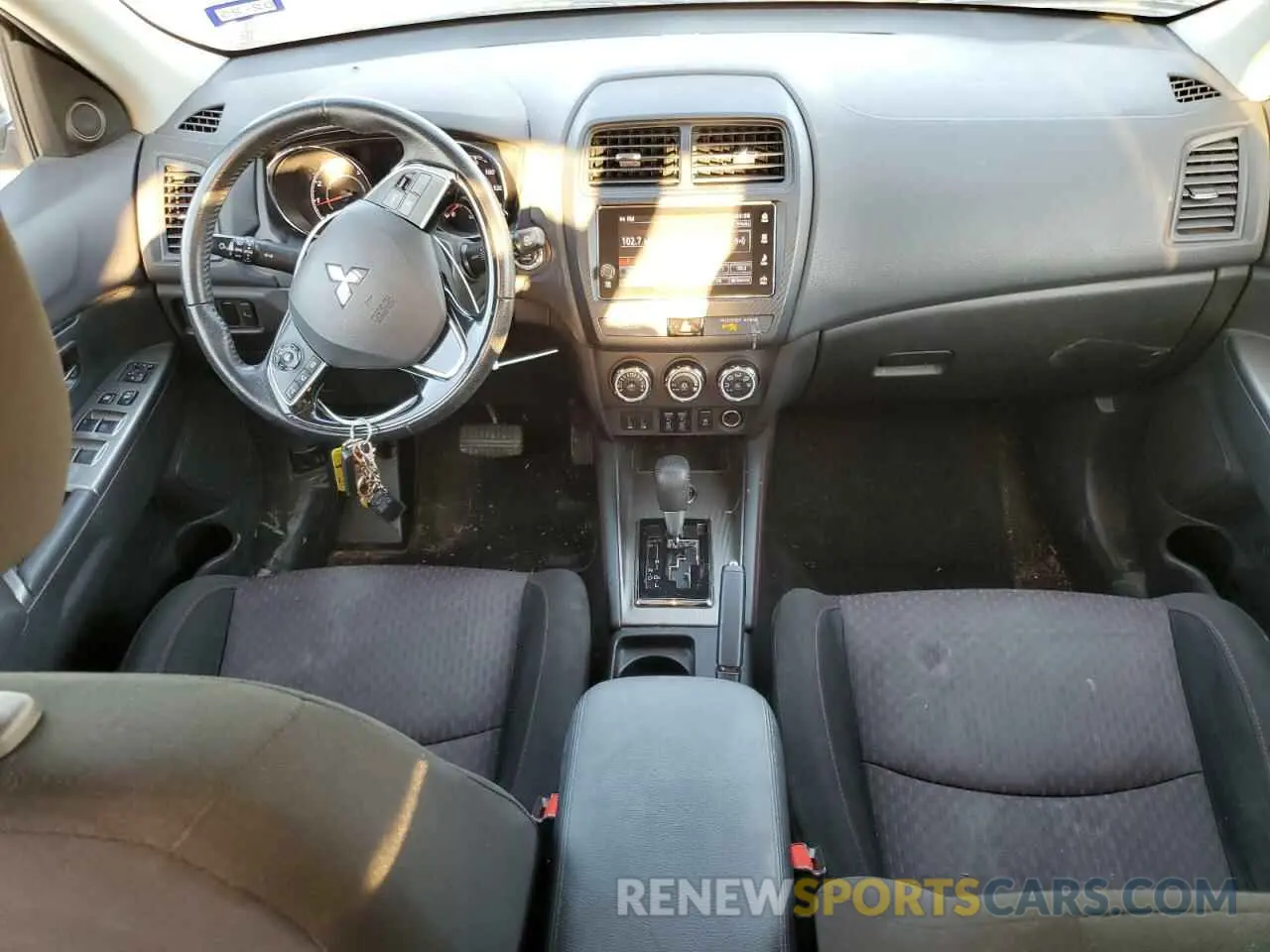 8 fotografías del automóvil dañado JA4AR3AUXKU015625 MITSUBISHI OUTLANDER 2019